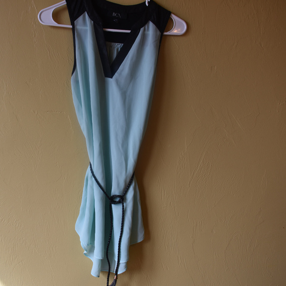 BCX Women's Sleeveless Tunic - Picture 1 of 3